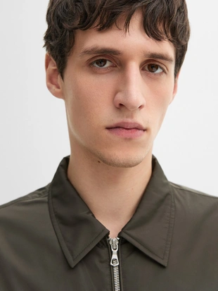 Легкая куртка на молнии- Заказать в России