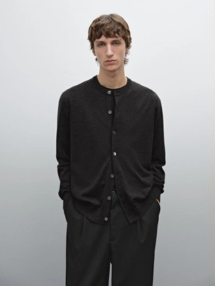 Кардиган из полушерстяной вязки на пуговицах- Заказать в России