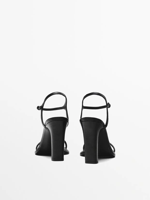 Босоножки на среднем каблуке- Заказать в России