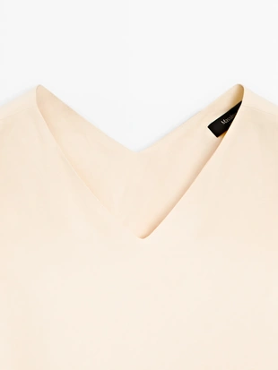 Длинное платье с V-образным вырезом- Заказать в России