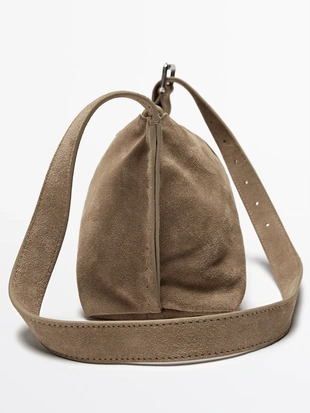 Маленькая сумка на плечо из замши- Заказать в России