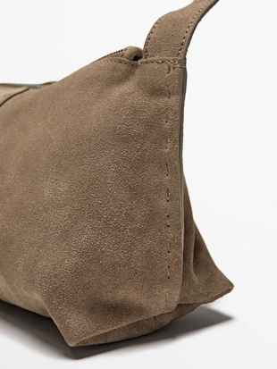 Маленькая сумка на плечо из замши- Заказать в России