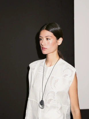 Блуза с кружевными деталями из льняной смеси- Заказать в России