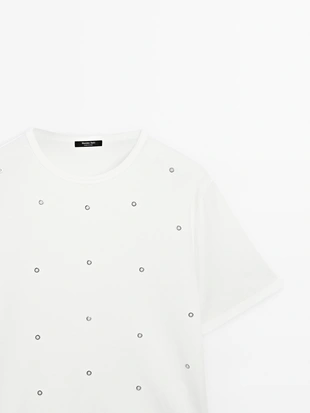 Широкая футболка с деталями люверсов- Заказать в России