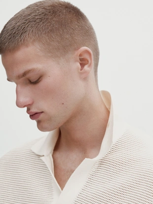 Поло с коротким рукавом из текстурированного вязаного полотна- Заказать в России