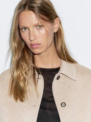 Короткое пальто из шерсти- Заказать в России