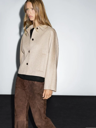 Короткое пальто из шерсти- Заказать в России