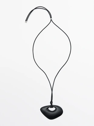 Ожерелье из деревянного элемента- Заказать в России