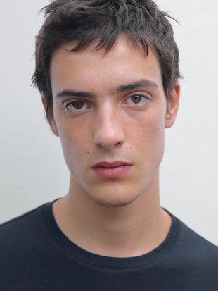 Футболка из 100% хлопка с ребристыми отделками- Заказать в России