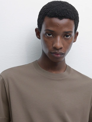 Футболка среднего веса из 100% хлопка- Заказать в России