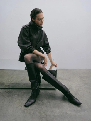 Ботинки из кожи с квадратным мысом- Заказать в России