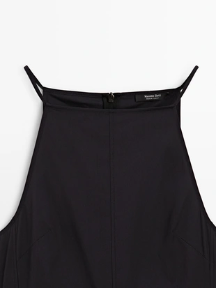 Длинное платье с открытыми плечами и оборкой- Заказать в России