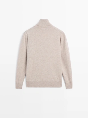 Вязанный свитер из 100% кашемира с высоким воротником- Заказать в России