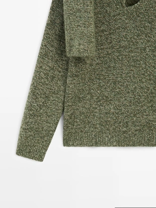 Свитер из вязаного трикотажа с шарфом - STUDIO- Заказать в России