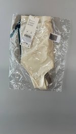 Oysho Топ с узором compressive lines PALE ECRU | 3734/290/959