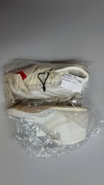 Zara СПОРТИВНЫЕ БОТИНКИ White | 5600/610/001