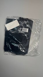 Zara ФУТБОЛКА С ОБЪЕМНЫМ ЦВЕТКОМ Black | 1131/858/800