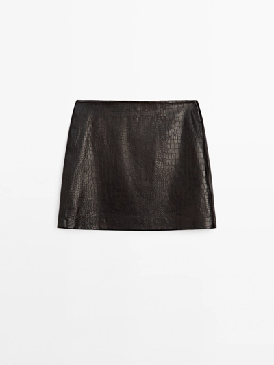 Massimo Dutti Юбка-мини из овечьей кожи с отделкой натуральной кожей MOCK CROC купить с доставкой.