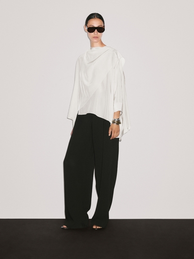 Massimo Dutti Короткий плавный плащ с деталями на рукавах