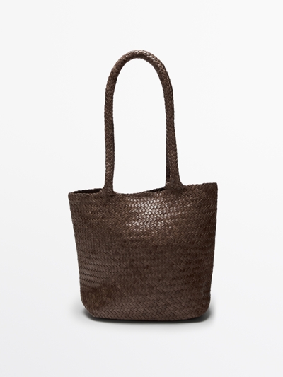 Massimo Dutti Сумка из плетеной натуральной кожи среднего размера купить с доставкой.