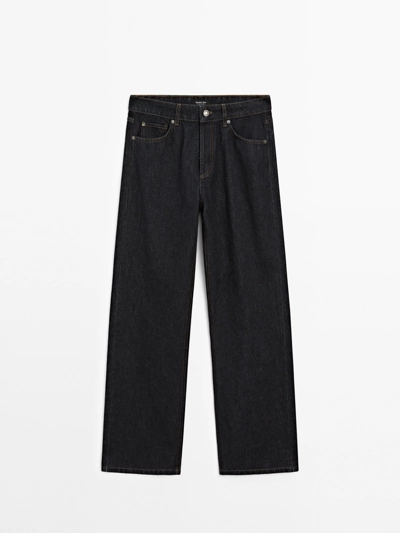 MID-RISE WIDE-LEG JEANS