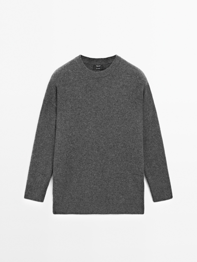 Massimo Dutti Джемпер свободного кроя с локтевыми заплатами, 100% кашемир купить с доставкой.