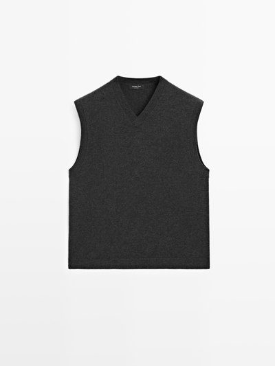 Massimo Dutti Жилет из шерстяной смеси с V-образным вырезом