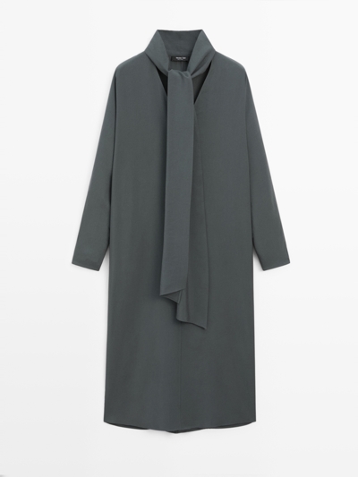 Massimo Dutti Платье миди с вырезом горловины и деталью на банте купить с доставкой.