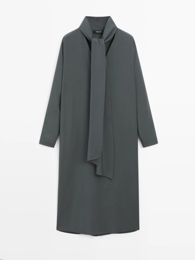 Платье миди с вырезом горловины и деталью на банте- Заказать в России