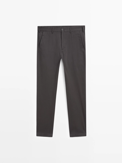 Брюки из твила в обтягивающем крое- Заказать в России