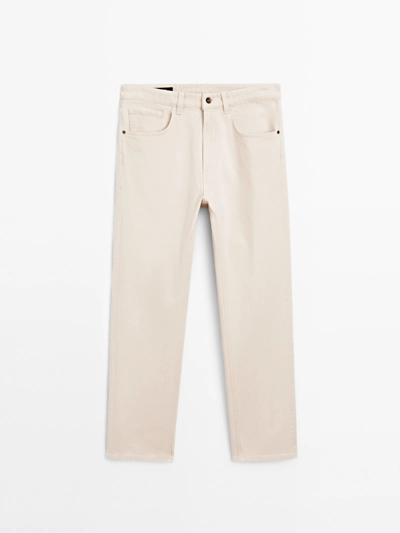 Джинсы суженого кроя- Заказать в России