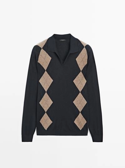 Поло-свитер с воротником-стойкой и узором из алмазной вязки из шерсти