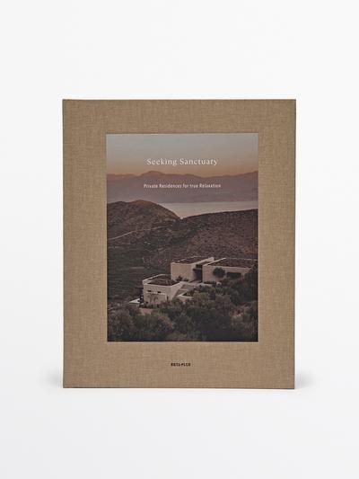 Massimo Dutti Книга ищущие убежище