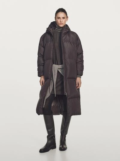 Длинный пуховый плащ с капюшоном, отталкивающий воду