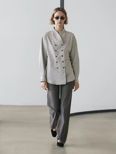 Рубашка в полоску со свободным покроем и деталями на пуговицах- Заказать в России