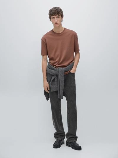 Футболка с коротким рукавом из 100% хлопка средней плотности