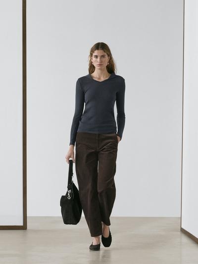 Massimo Dutti Поло с длинным рукавом и V-образным вырезом купить с доставкой.