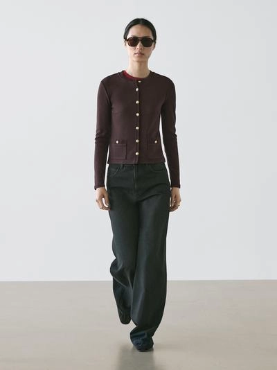 Плетеный кардиган с золотыми пуговицами