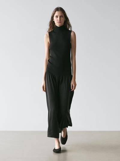 Massimo Dutti Платье-миди из трикотажа с контрастными деталями купить с доставкой.