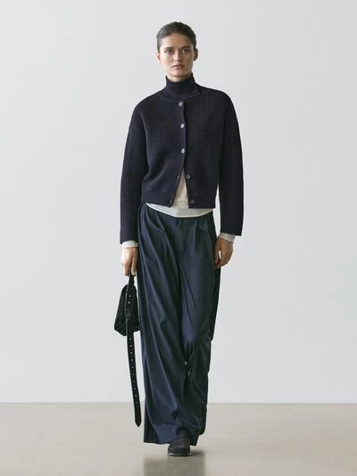 Кардиган из хлопкового трикотажа с высоким воротником- Заказать в России