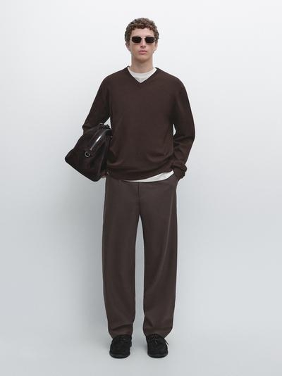 Massimo Dutti Вязаный свитер с V-образным вырезом из хлопкового микса купить с доставкой.