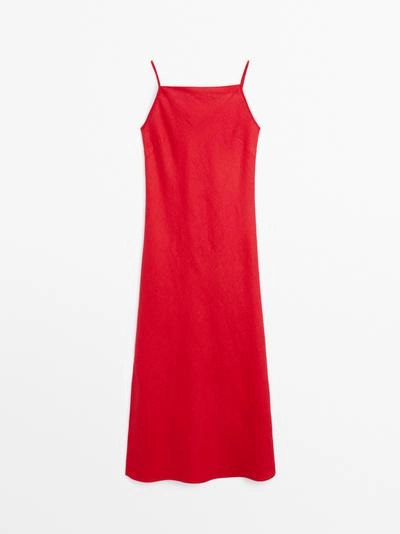 Миди-платье из льна с прямым вырезом- Заказать в России