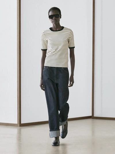 Футболка с короткими рукавами в полоску контрастного цвета- Заказать в России