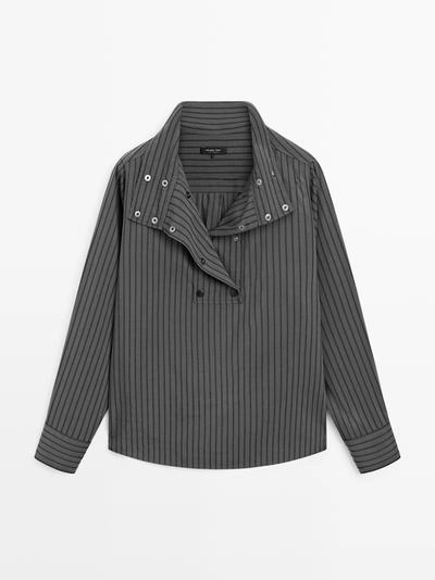 Рубашка в полоску с воротником