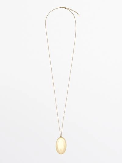 Ожерелье с металлическим подвеском