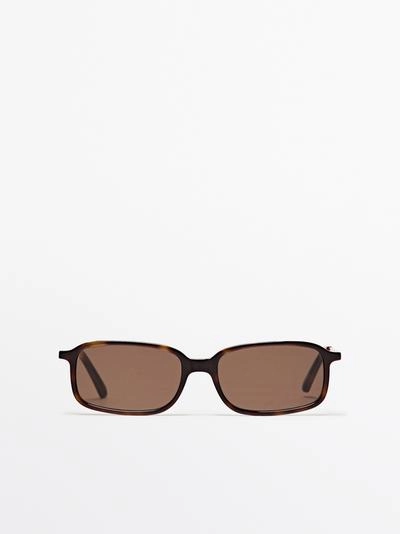 Солнцезащитные очки с прямоугольной оправой в контрастном исполнении- Заказать в России