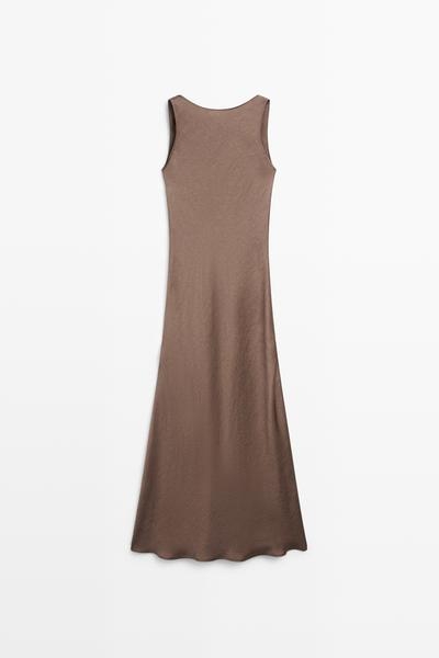 Massimo Dutti Длинное платье из шелка с лёгкими складками купить с доставкой.