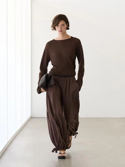 Пуловер из льняной пряжи с круглым вырезом