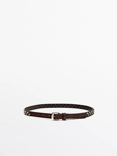 Кожанный ремень из нубука с деталями в виде заклепок- Заказать в России