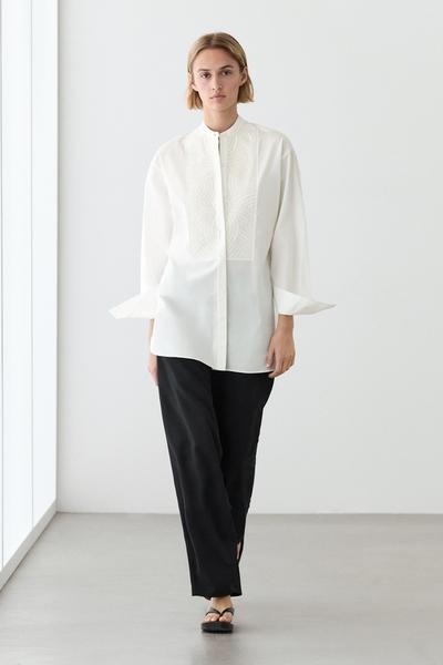 Massimo Dutti Рубашка из 100% хлопкового поплина с вышитым биб-образным воротником